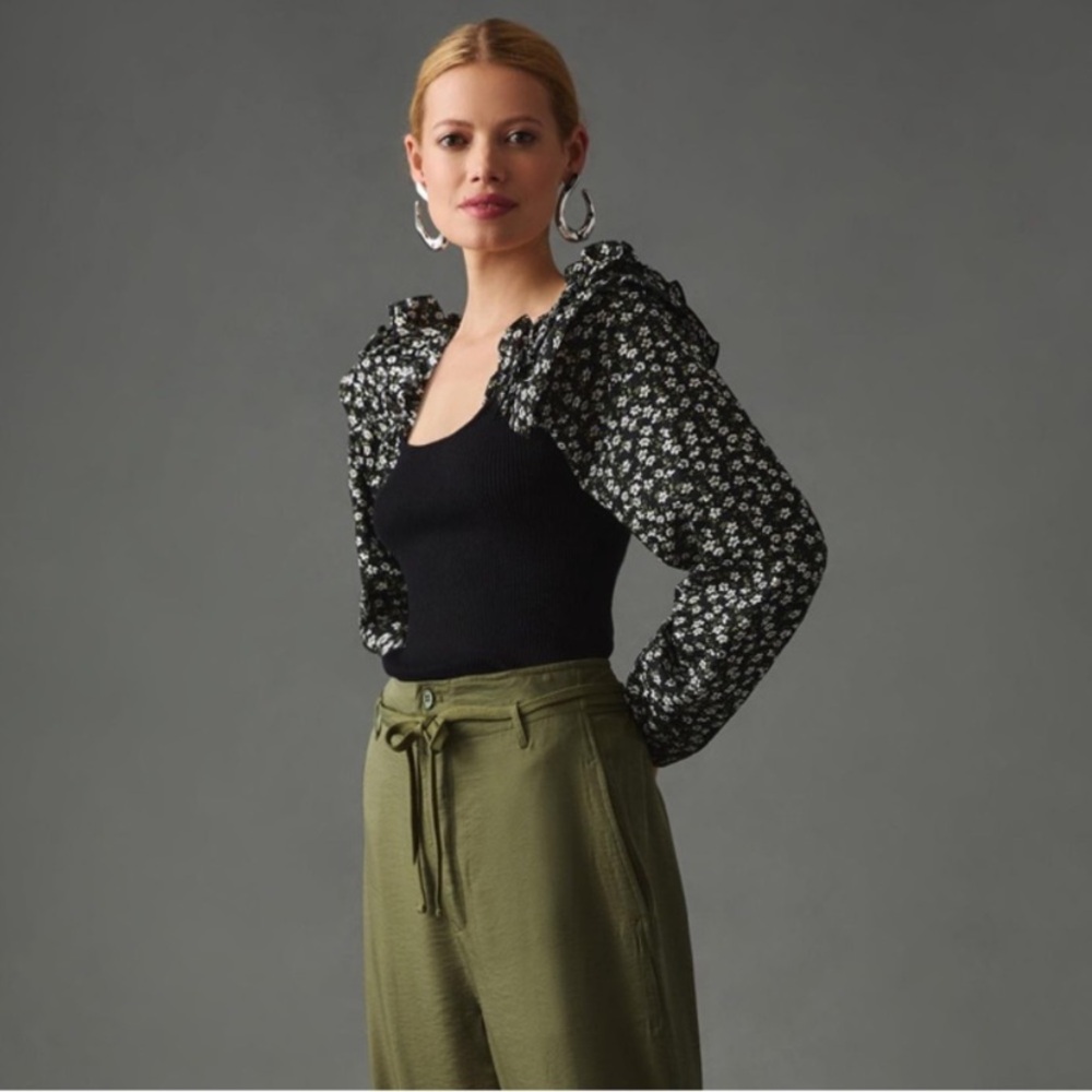 Anthropologie floral bubble sleeve knit blouse